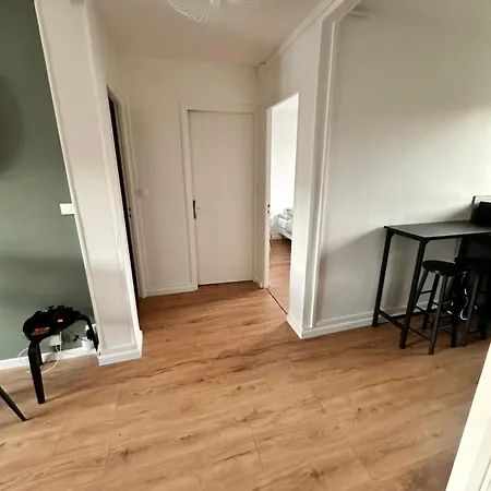 Cocon Clemenceau Apartment