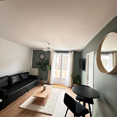 Cocon Clemenceau Apartment